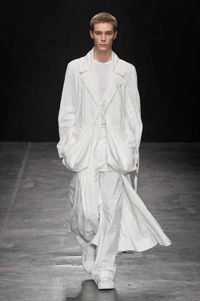 Look 31